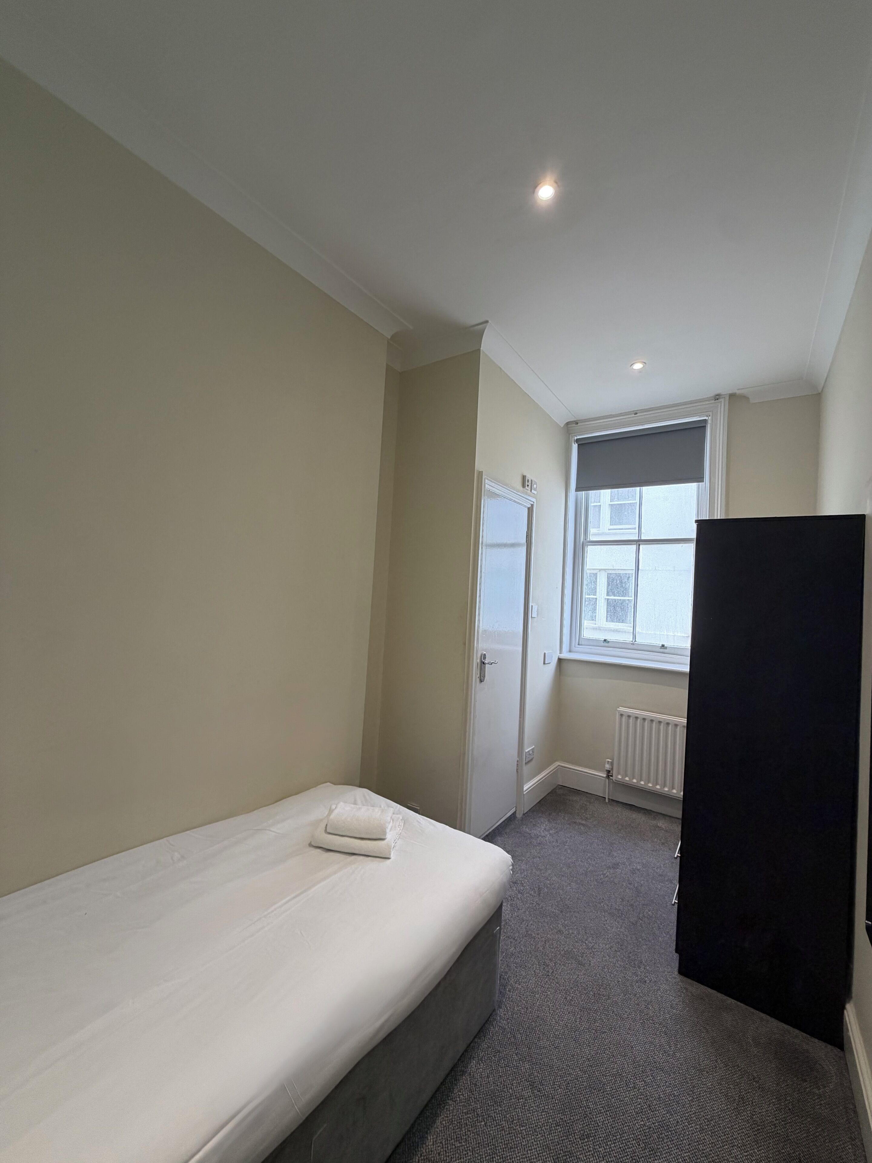 Standard Single Room | In-room safe, iron/ironing board, travel crib, free WiFi