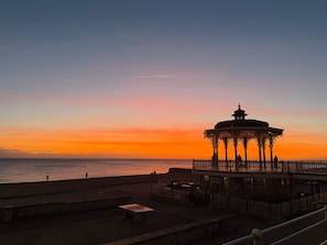 Exterior - The Brighton Hotel (Brighton)