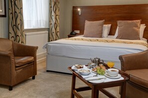 行政客房, 1 张双人床, 无烟房 | 特色装修、特色家居、办公桌、熨斗/熨衣板