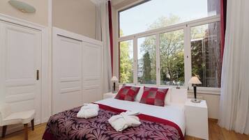 Suite junior | Caja de seguridad en la habitación y insonorización