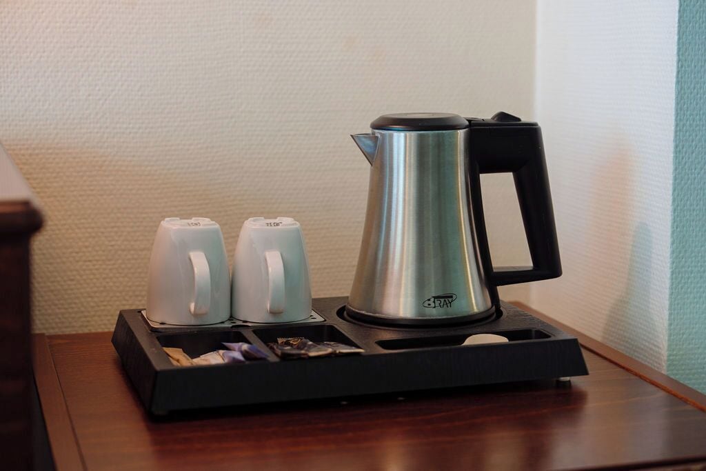 single room | in-room safe, soundproofing, iron/ironing board, free wifi