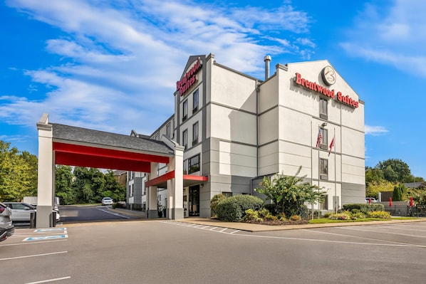 Exterior - Brentwood Suites Nashville, an Ascend Collection Hotel (Brentwood)