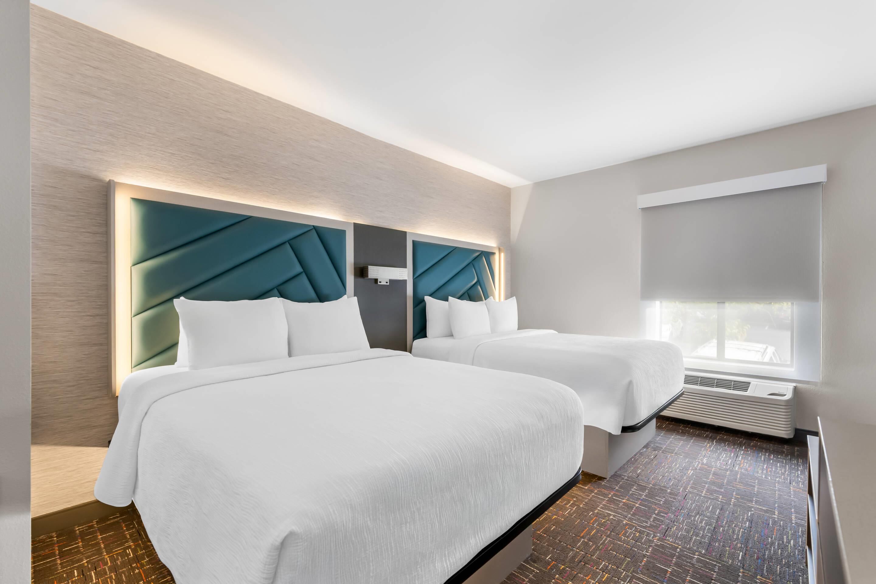 Suite, Mehrere Betten, Nichtraucher | Hochwertige Bettwaren, Pillowtop-Betten, Schreibtisch