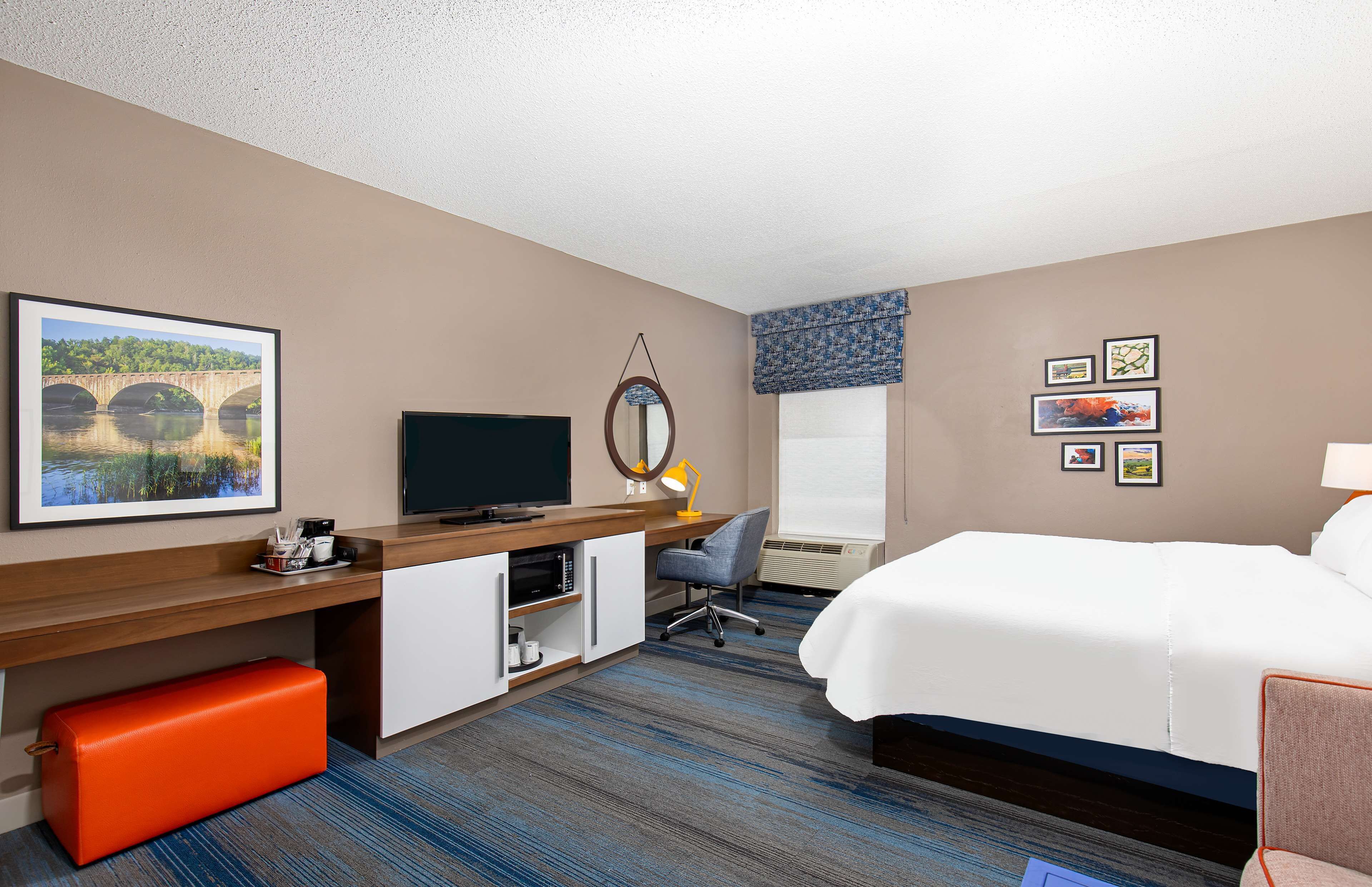 room, 1 king bed with sofa bed, non smoking (study) | in-room safe, desk, blackout curtains, iron/ironing board