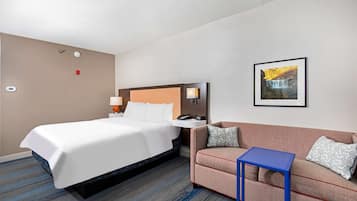 Room, 1 King Bed with Sofa bed, Non Smoking (Study) | Living area | 25-inch TV with cable channels, video-game console, pay movies