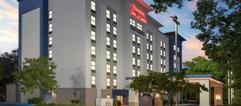 Hampton Inn & Suites Charlotte-Arrowood Rd.
