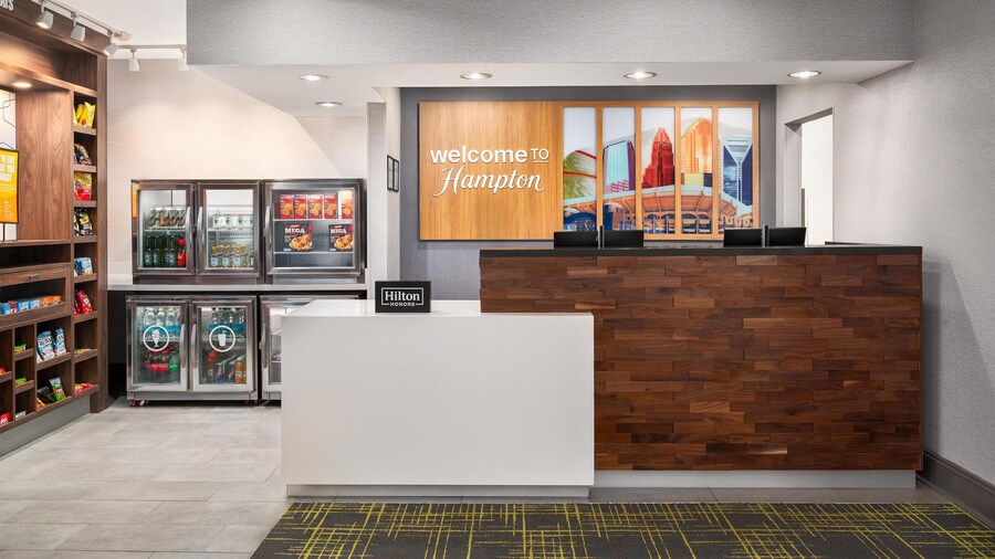 Hampton Inn & Suites Charlotte-Arrowood Rd.