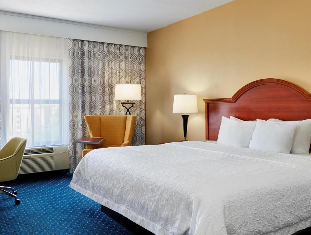 Premium-sengetøj, skrivebord, arbejdsområde til bærbare computere