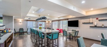 Hampton Inn Oakland-Hayward