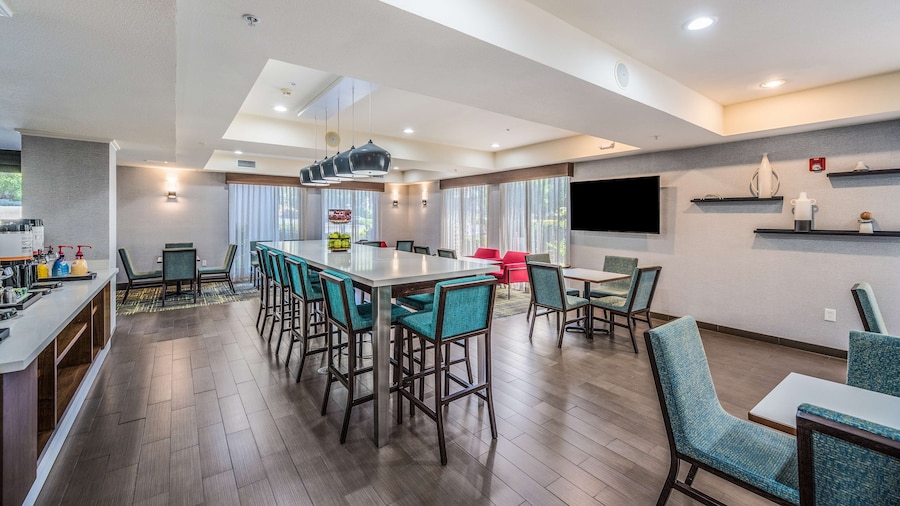 Hampton Inn Oakland-Hayward
