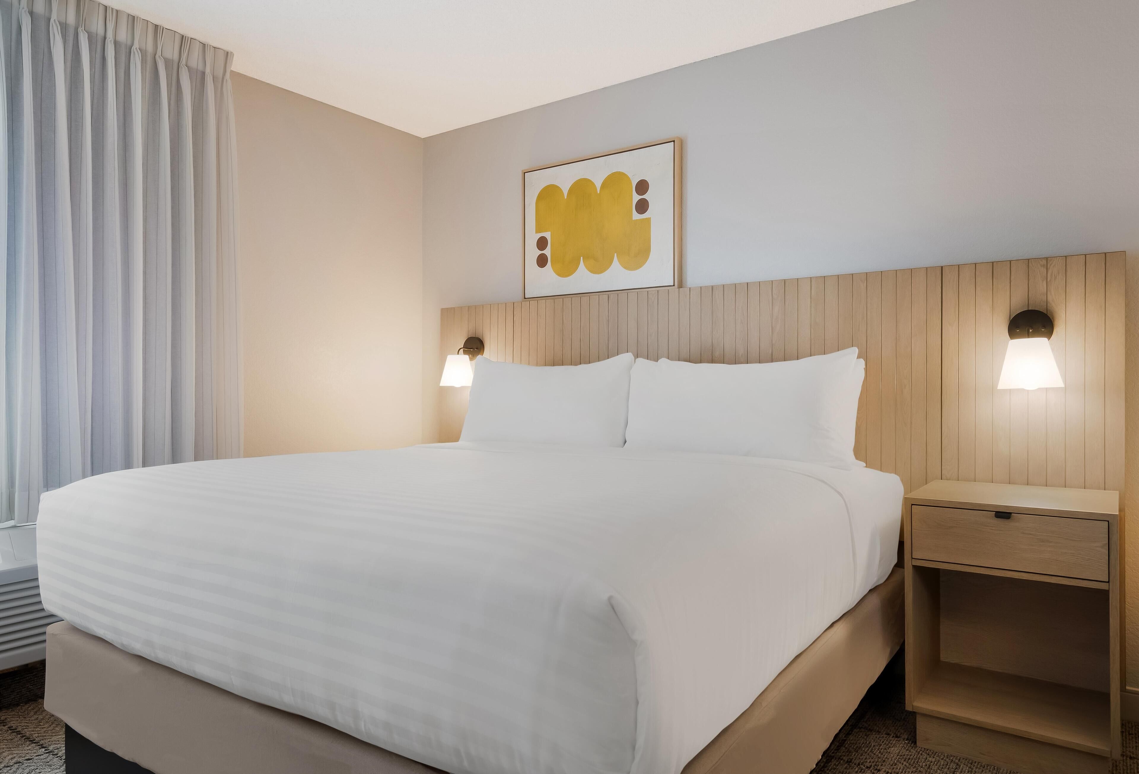 Photo - Sonesta Simply Suites Las Vegas Convention Center