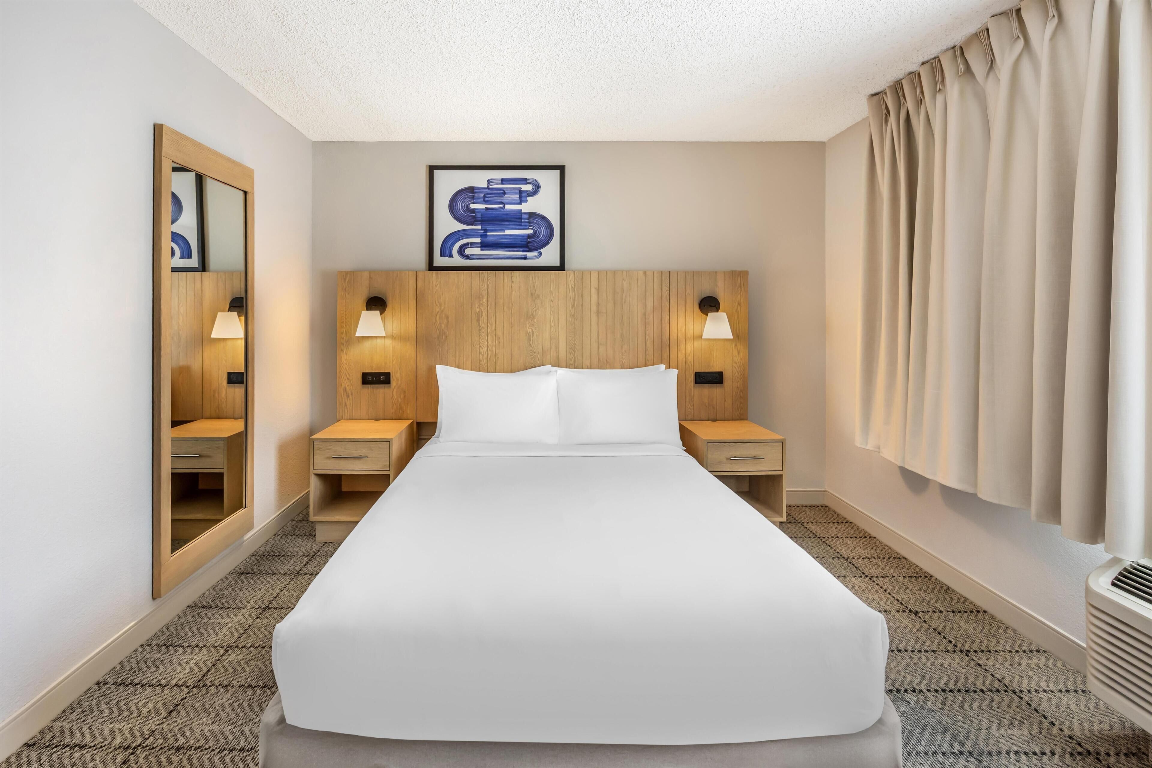 Photo - Sonesta Simply Suites Las Vegas Convention Center