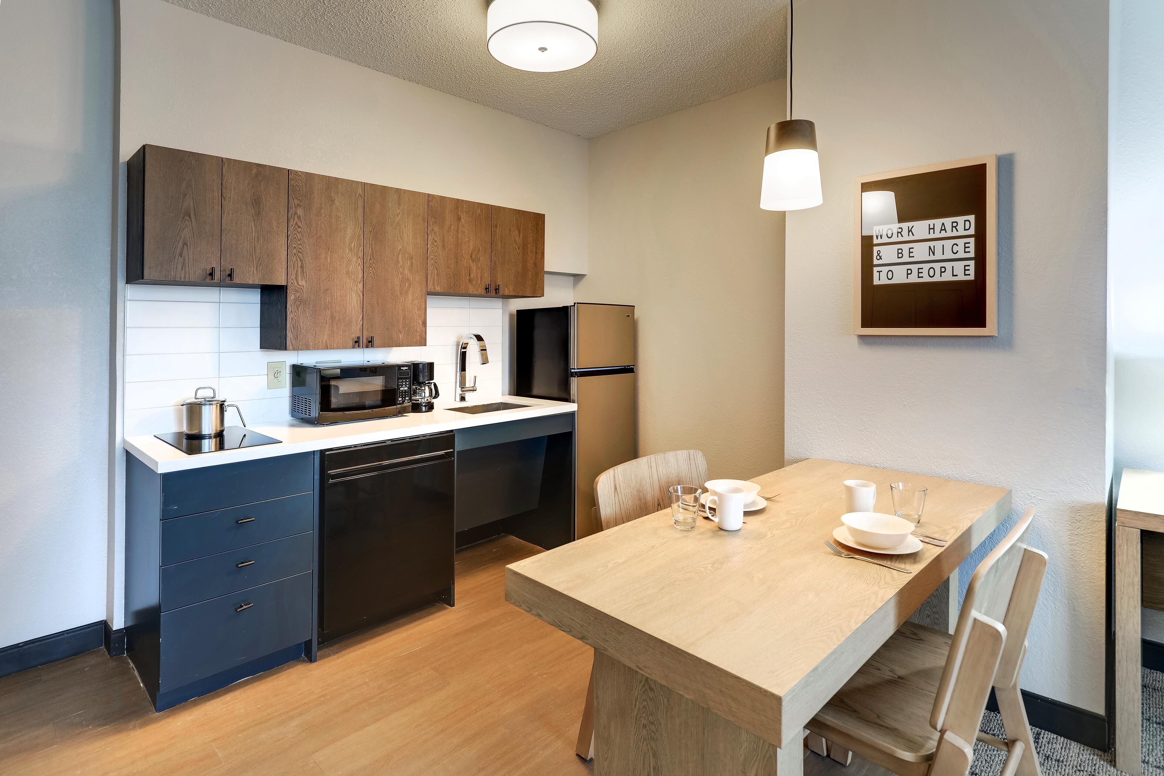 Photo - Sonesta Simply Suites Las Vegas Convention Center