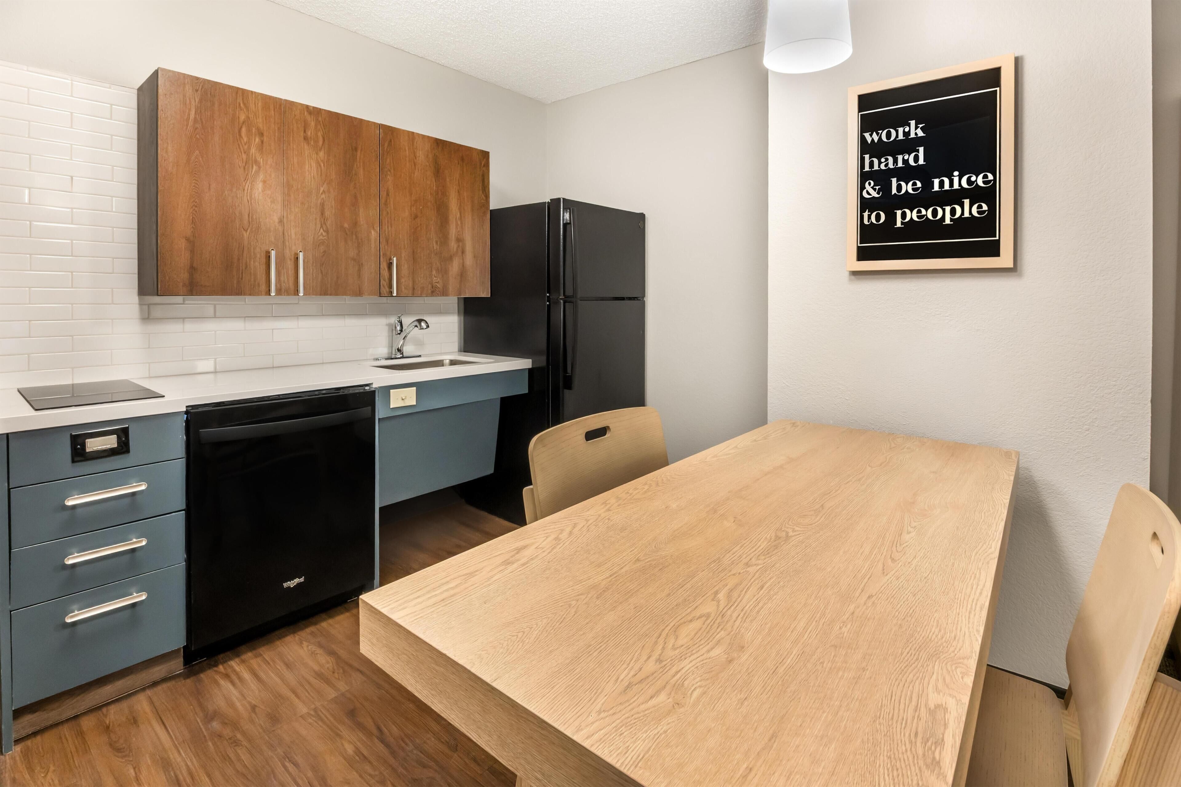 Photo - Sonesta Simply Suites Las Vegas Convention Center