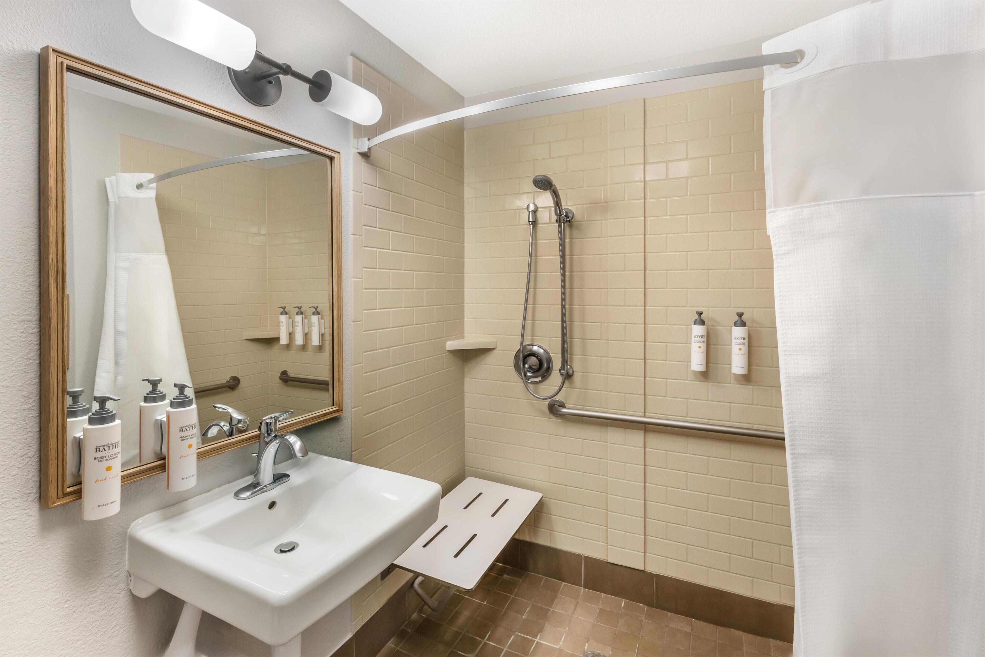 Photo - Sonesta Simply Suites Las Vegas Convention Center