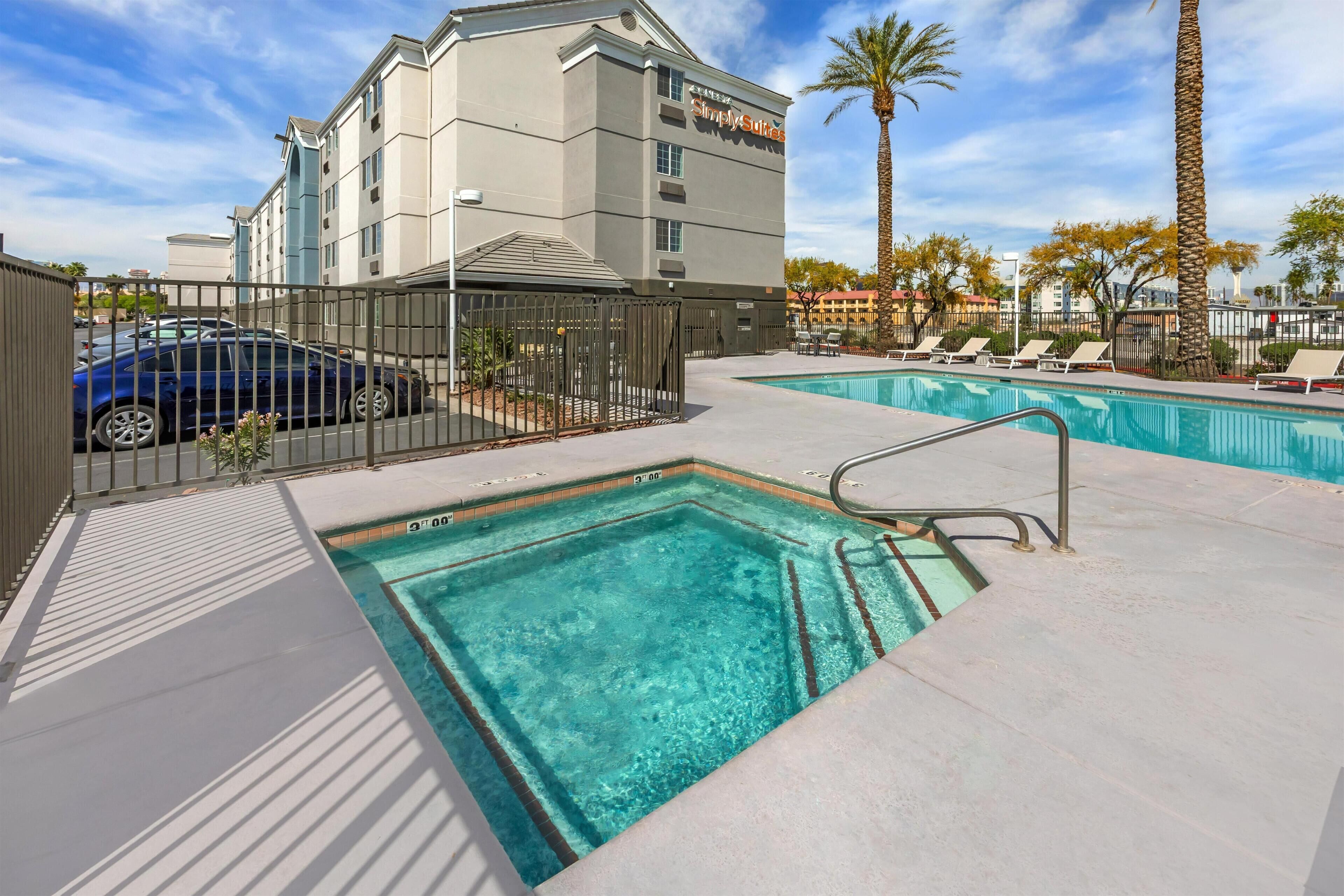 Outdoor pool, pool loungers