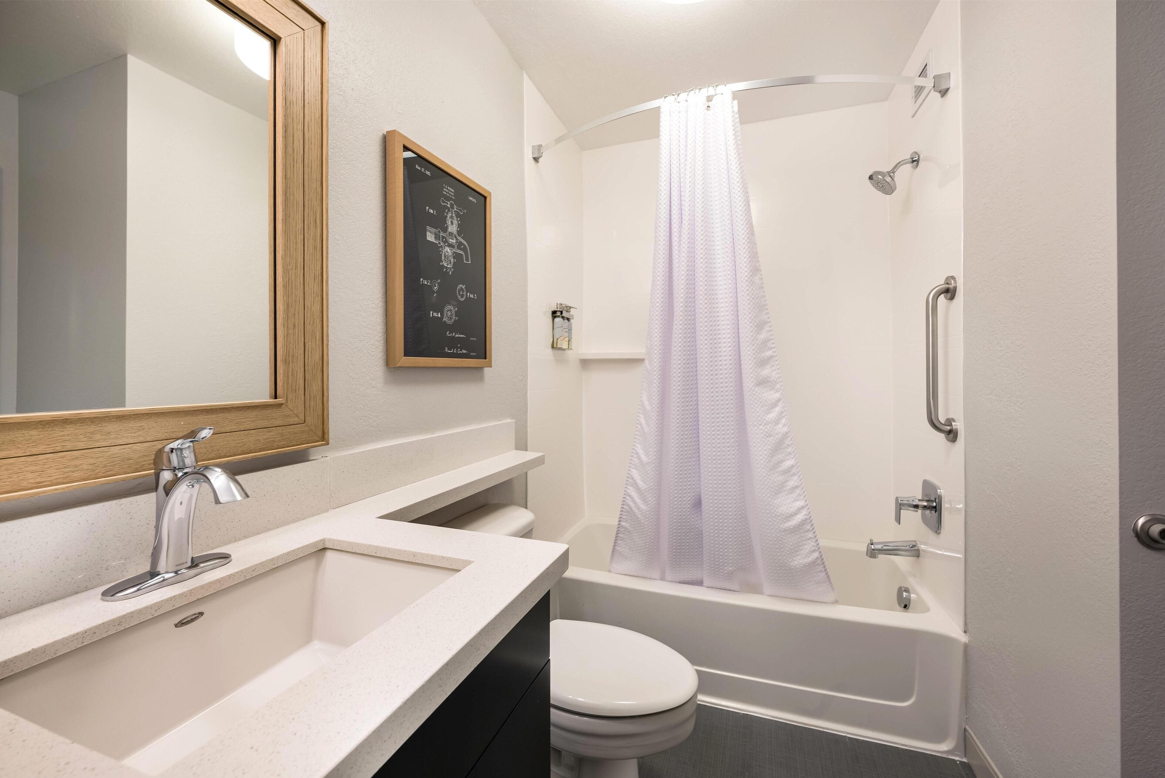 Photo - Sonesta Simply Suites Las Vegas Convention Center