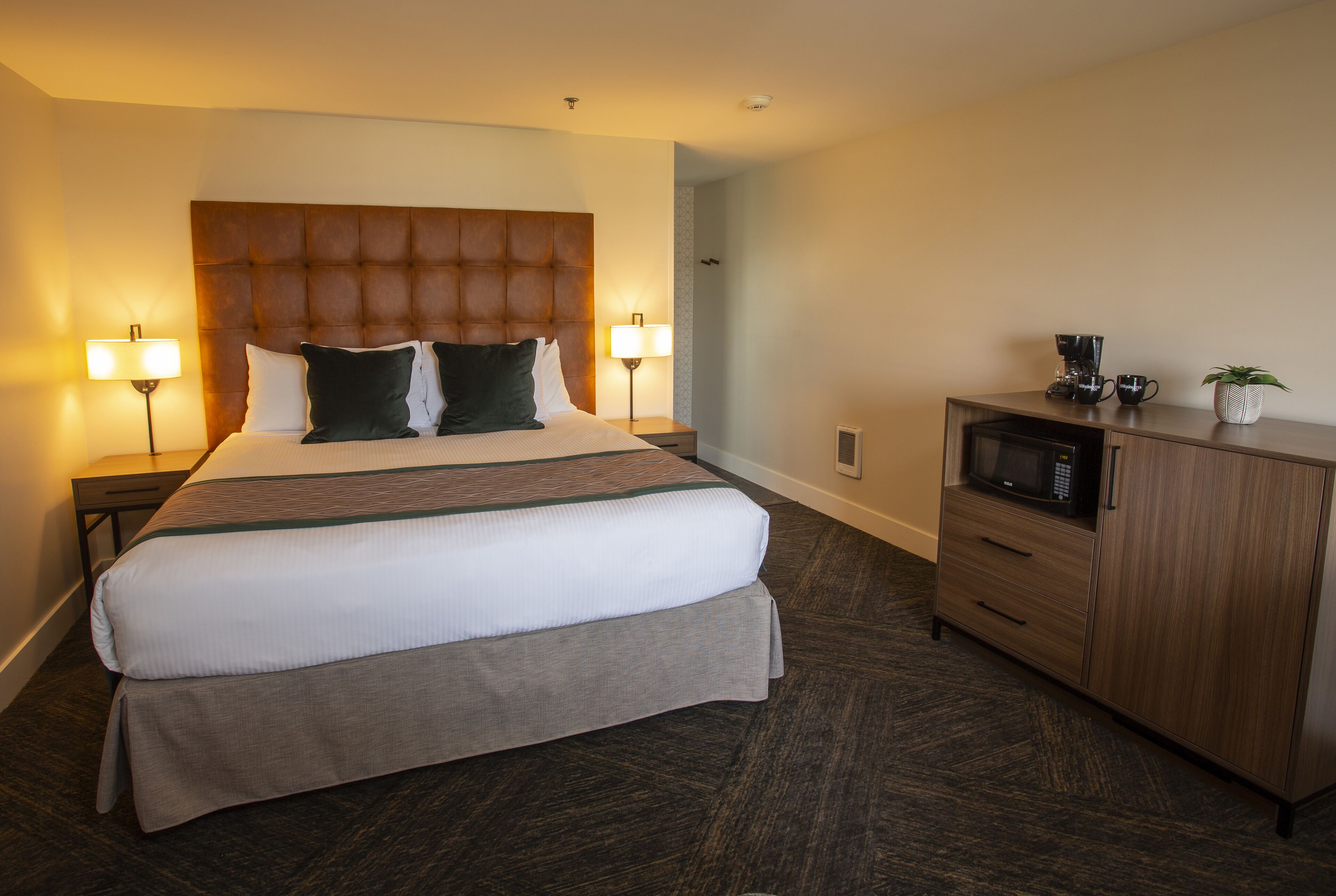 king standard room with partial ocean view | desk, blackout curtains, iron/ironing board, free wifi