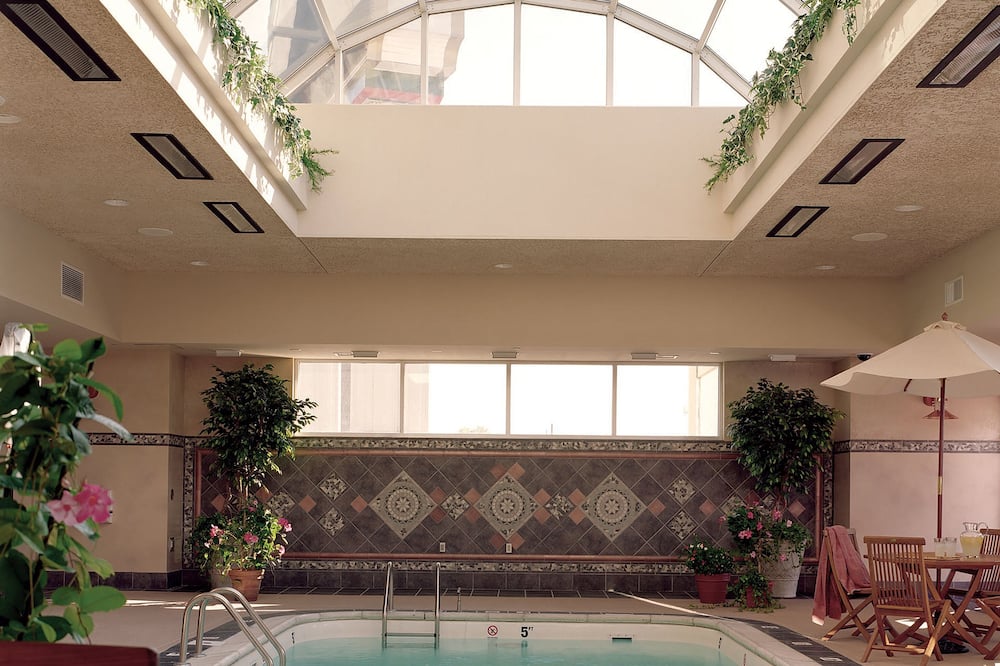 Casino Queen Hotel