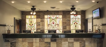 Casino Queen Hotel