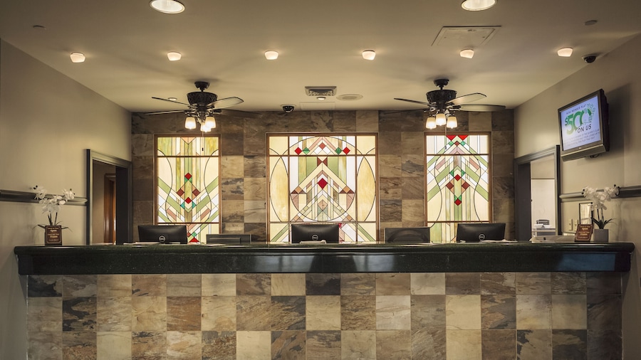 Casino Queen Hotel