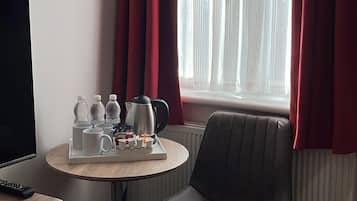 Standard Room, Multiple Beds, Non Smoking | Desk, iron/ironing board, cribs/infant beds, free rollaway beds