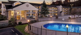 Quality Inn And Suites Dollywood