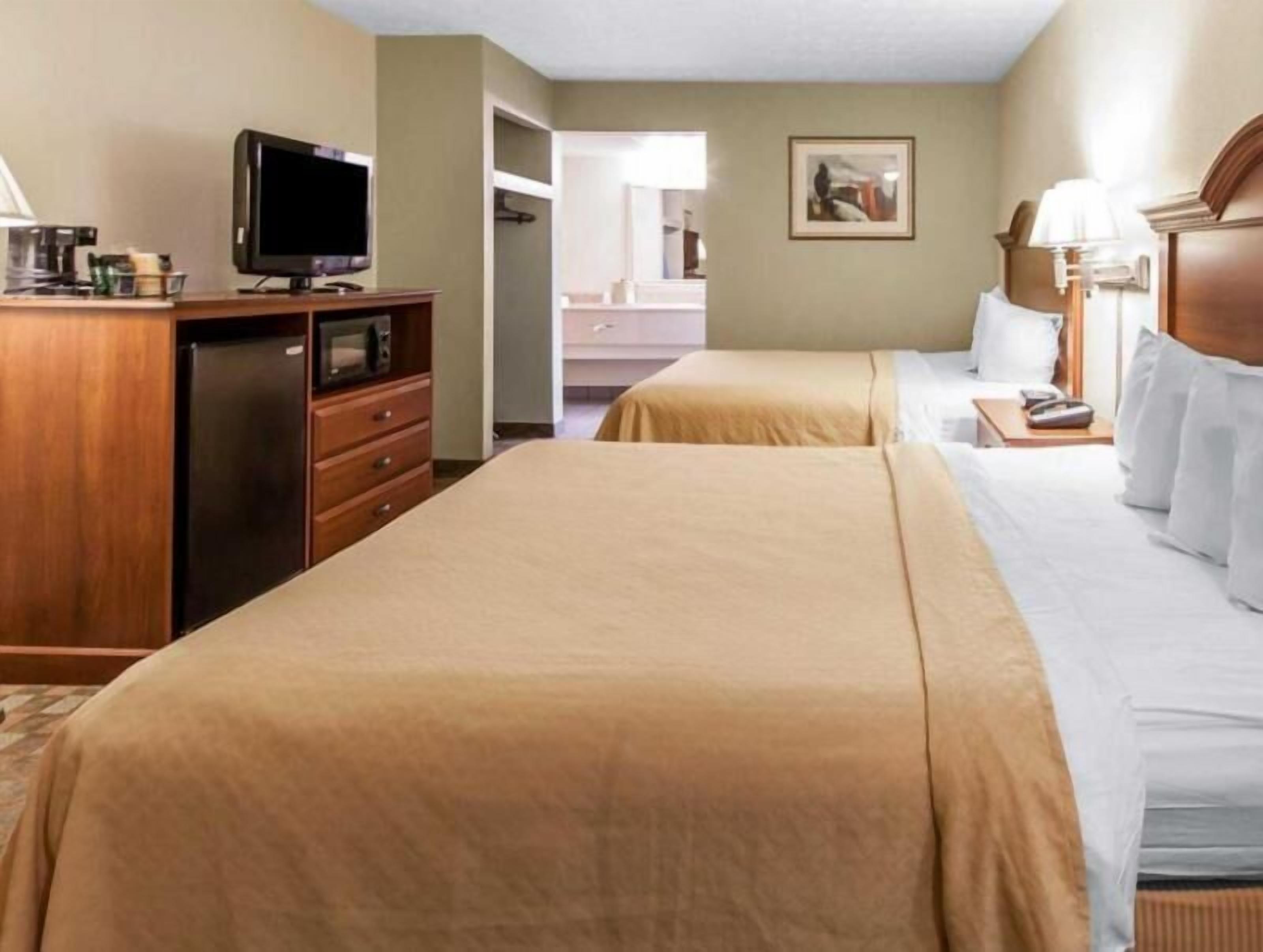 In-room safe, individually decorated, individually furnished, desk