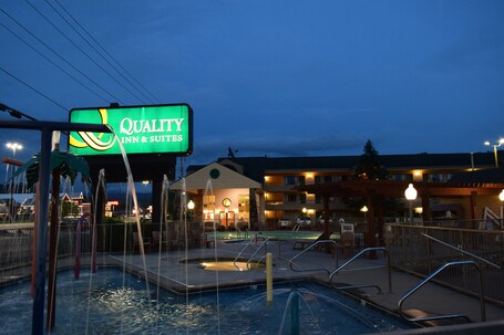 Quality Inn And Suites Dollywood - Image 38