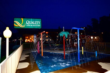 Quality Inn And Suites Dollywood - Image 17