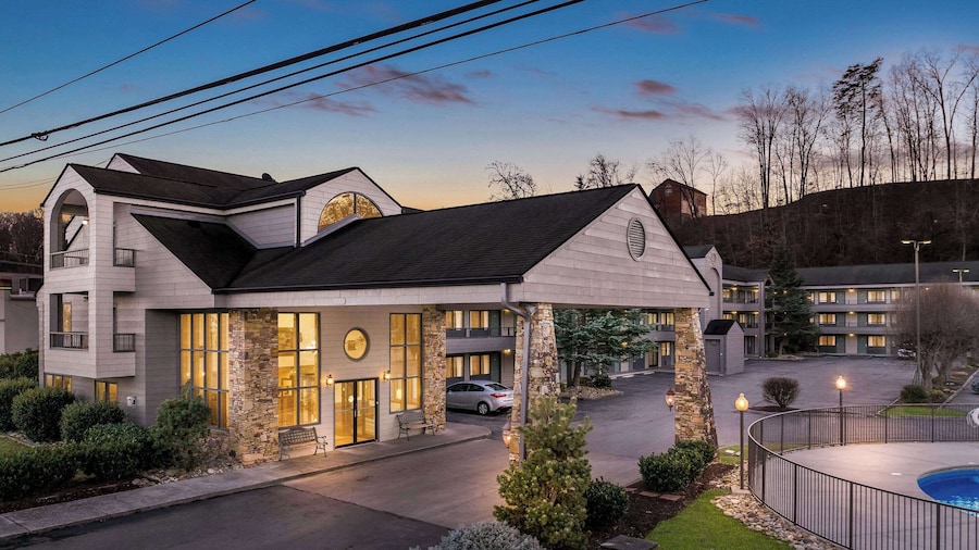 Quality Inn And Suites Dollywood
