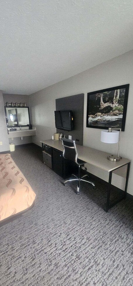 Quality Inn And Suites Dollywood - Image 31