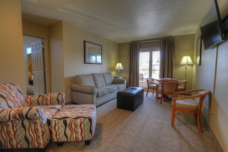 Quality Inn And Suites Dollywood - Image 22