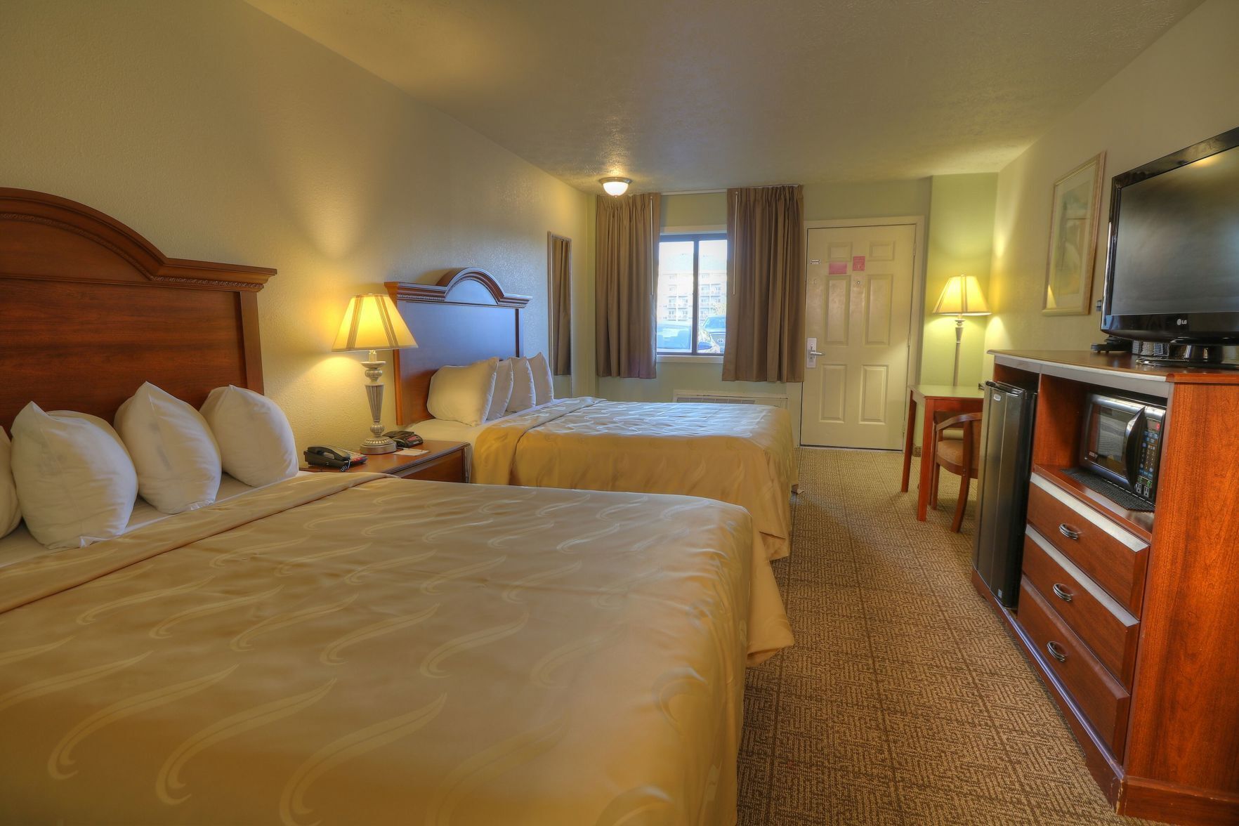 In-room safe, individually decorated, individually furnished, desk