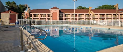 Seasonal outdoor pool, open 10:00 AM to 8:30 PM, sun loungers