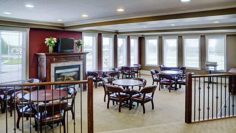 Lakeview Inns & Suites - Edson Airport