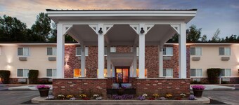 AmericInn by Wyndham Petoskey