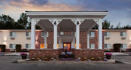 AmericInn by Wyndham Petoskey