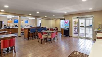 Free daily buffet breakfast
