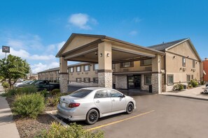 Exterior - Red Lion Inn & Suites Ontario (Ontario)