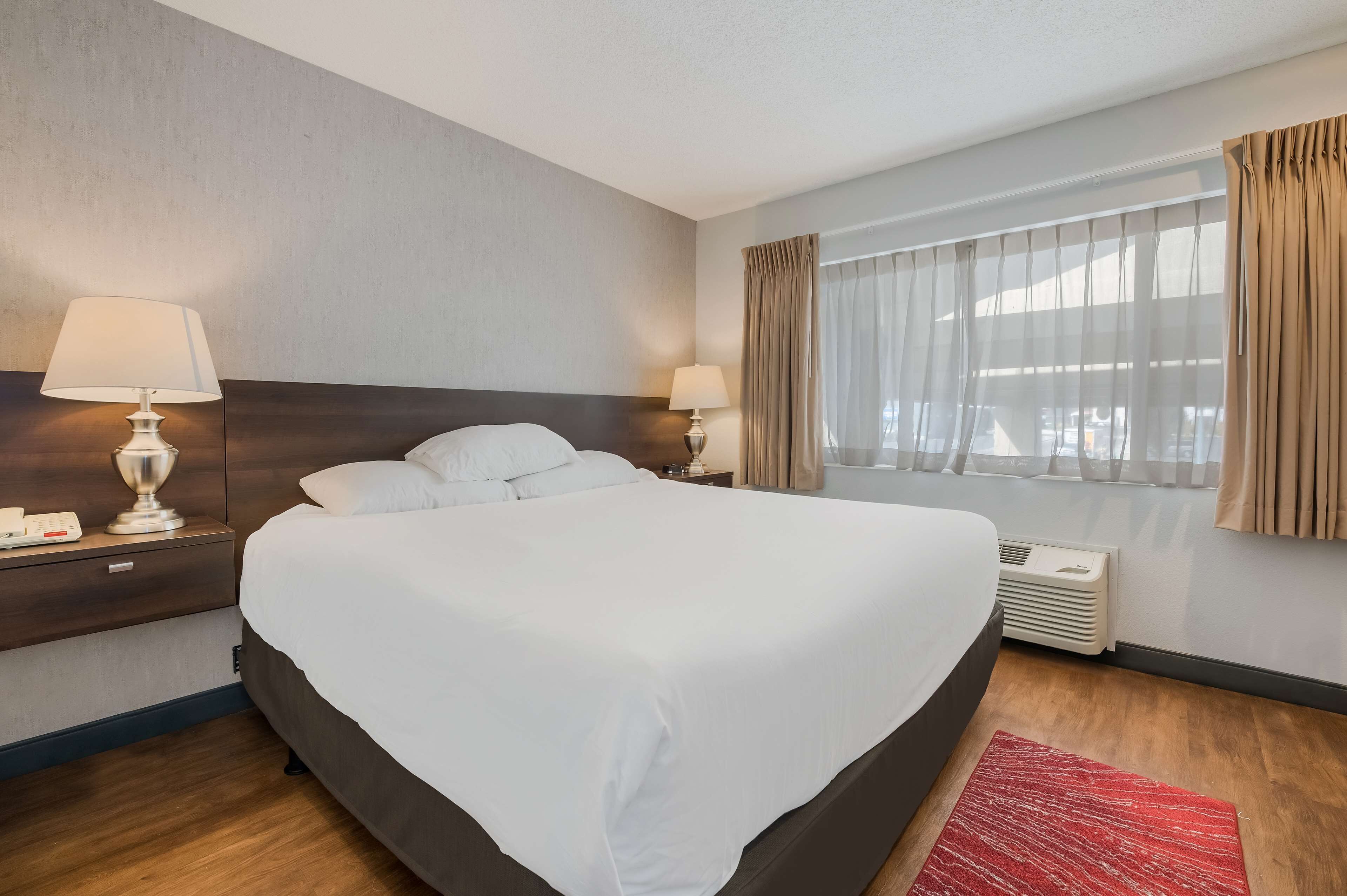 Individually furnished, free cribs/infant beds, rollaway beds, free WiFi