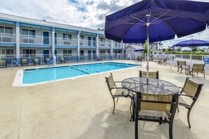 Seasonal outdoor pool