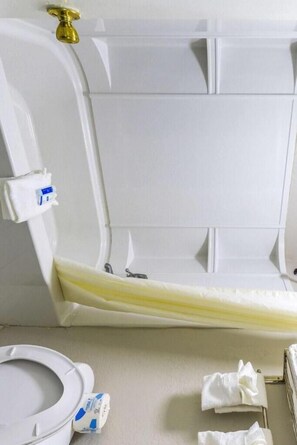 Combinazione doccia/vasca, set di cortesia firmato, asciugacapelli