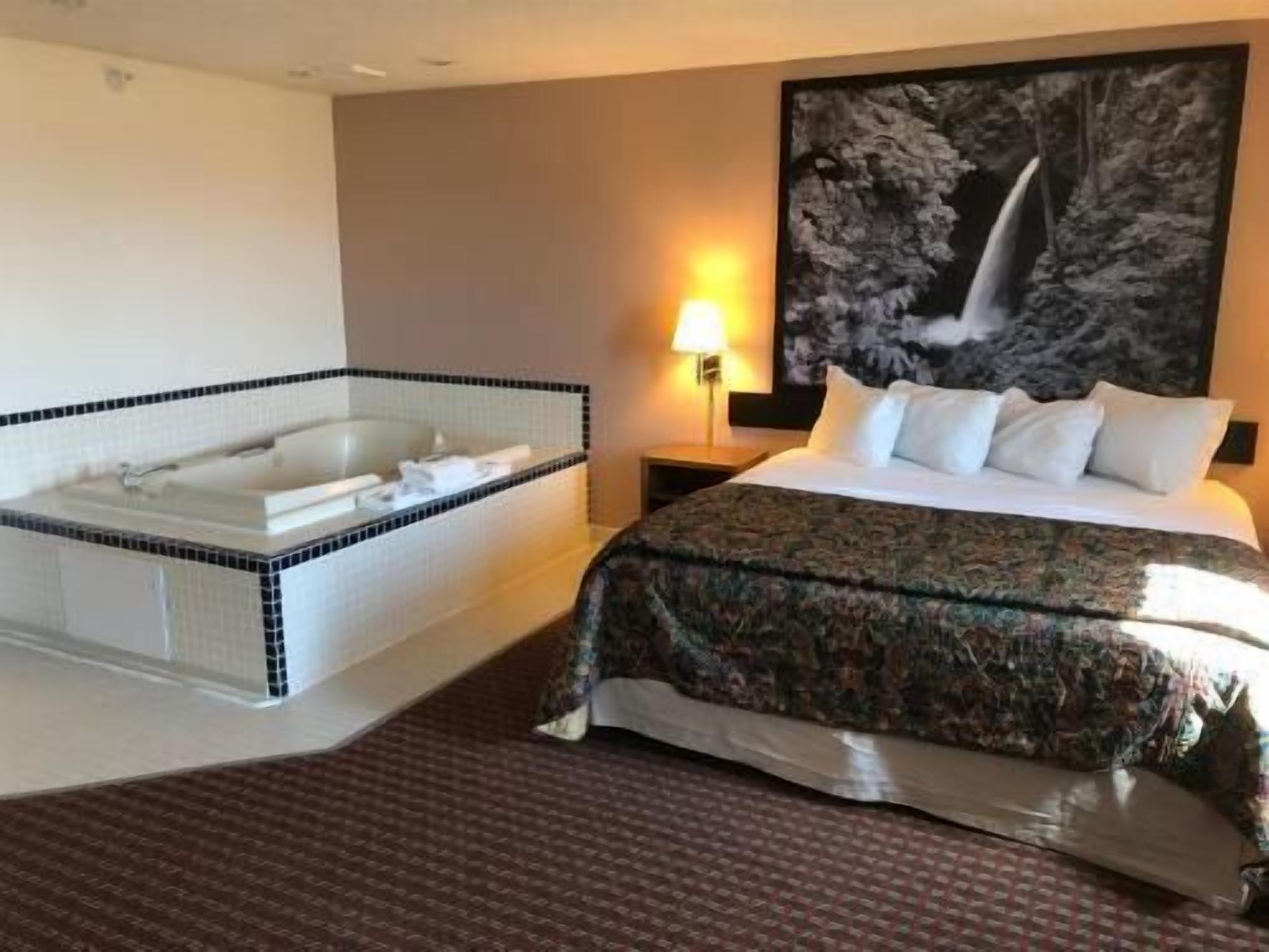 Hypoallergeen beddengoed, pillowtop-bedden, een bureau, extra bedden