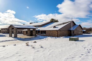 Exterior - Cobblestone Inn & Suites Merrill (Merrill)