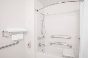 Room, Accessible, Non Smoking (Mobility) | Bathroom | Combined shower/tub, free toiletries, hair dryer, towels