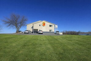 Exterior - Super 8 by Wyndham Smithville/Kansas City (Smithville)