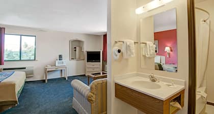 Super 8 by Wyndham Albuquerque West/Coors Blvd