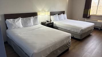 Premium bedding, desk, iron/ironing board, travel cot