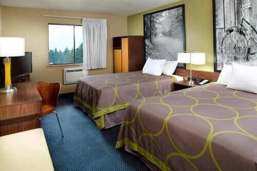 Desk, blackout curtains, iron/ironing board, free WiFi